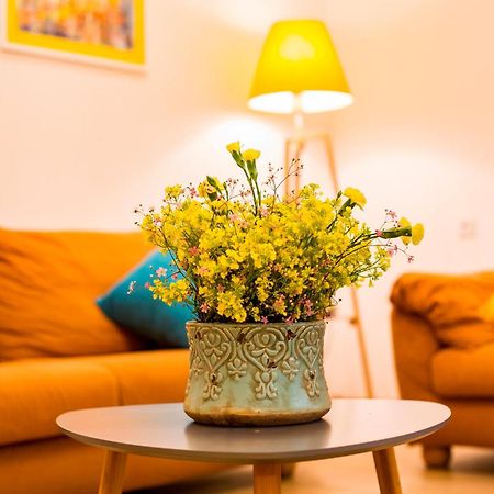 Yellow Apartment In Avlabari Τυφλίδα Εξωτερικό φωτογραφία