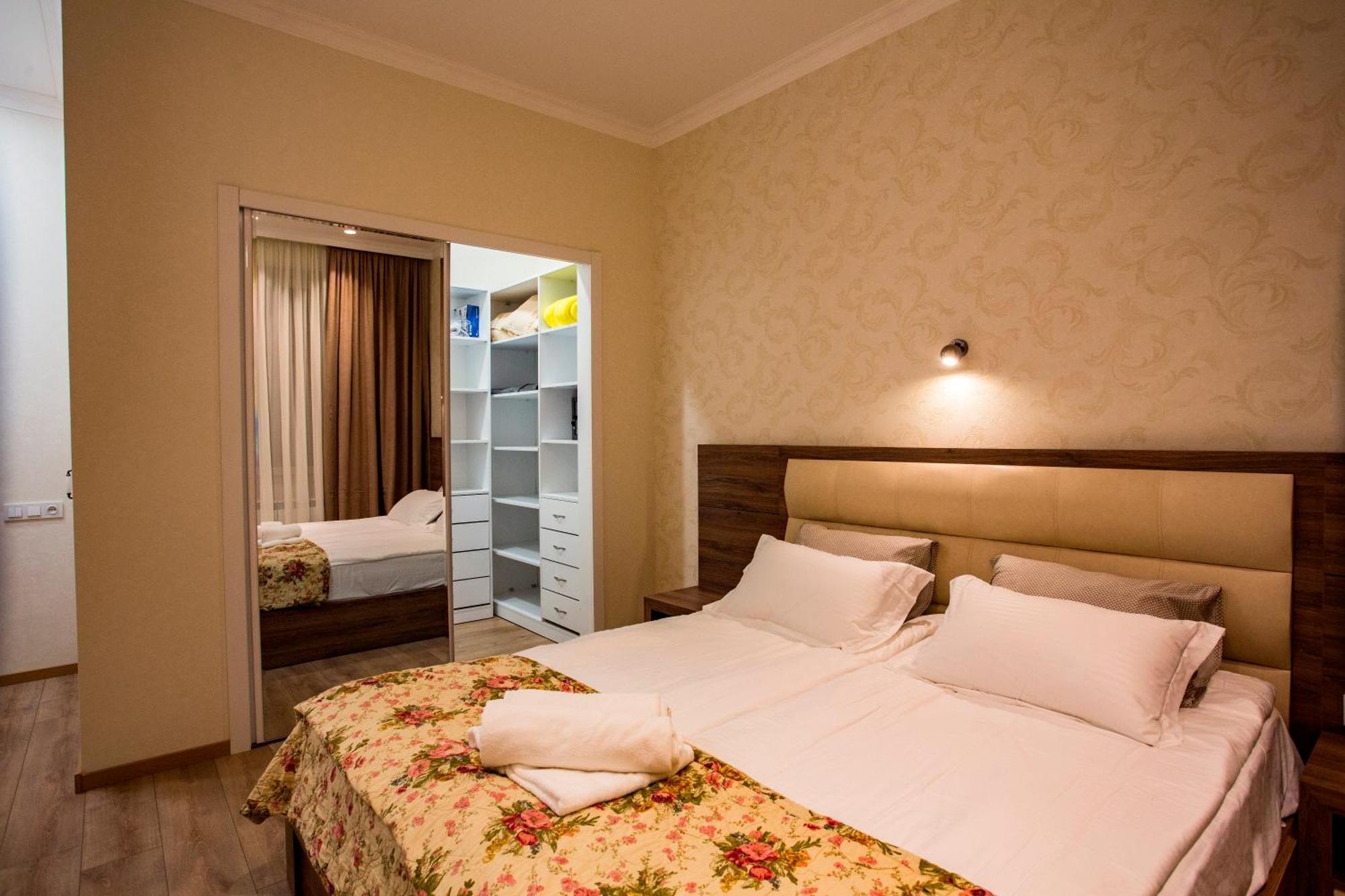 Yellow Apartment In Avlabari Τυφλίδα Εξωτερικό φωτογραφία