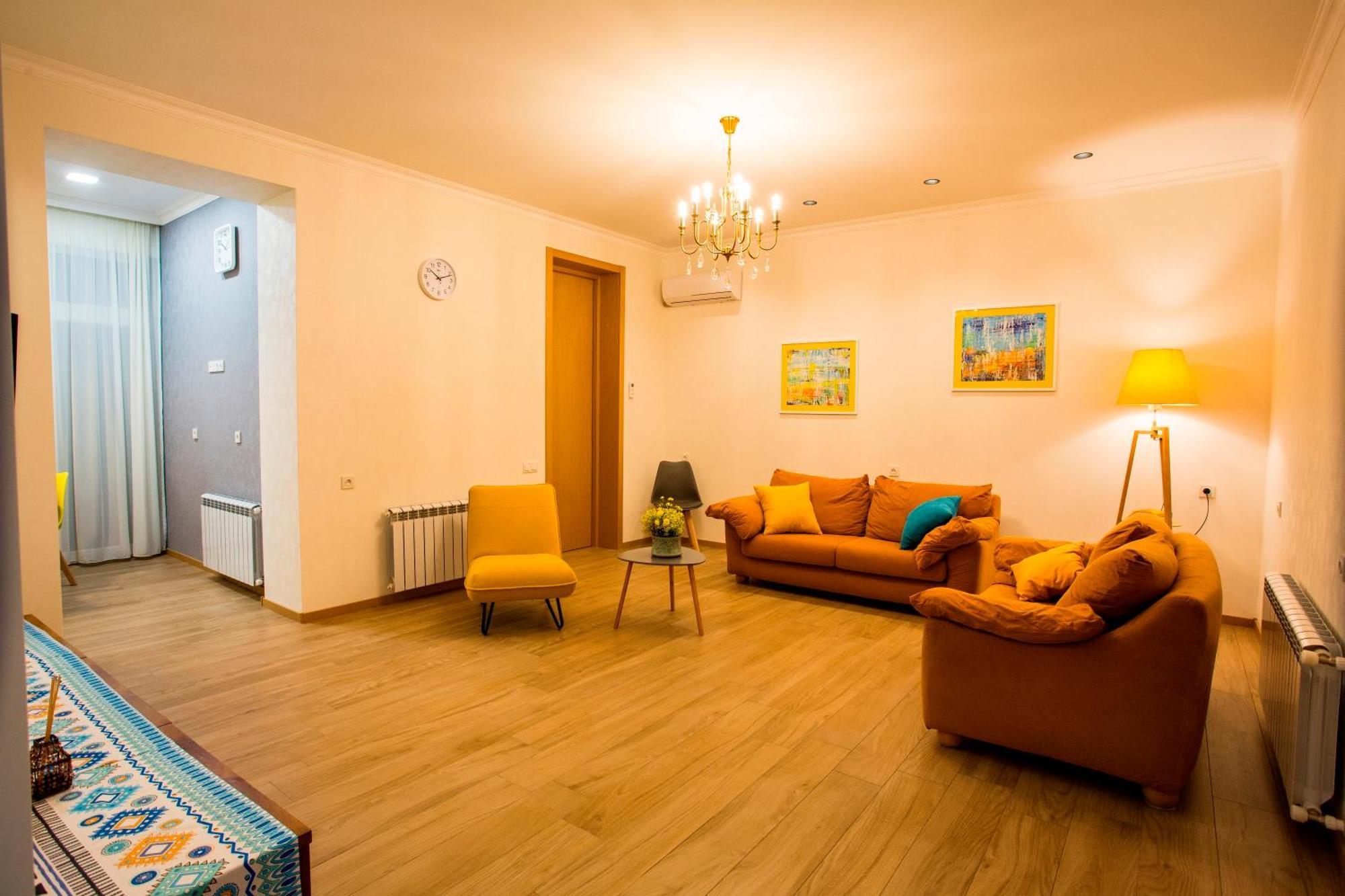 Yellow Apartment In Avlabari Τυφλίδα Εξωτερικό φωτογραφία