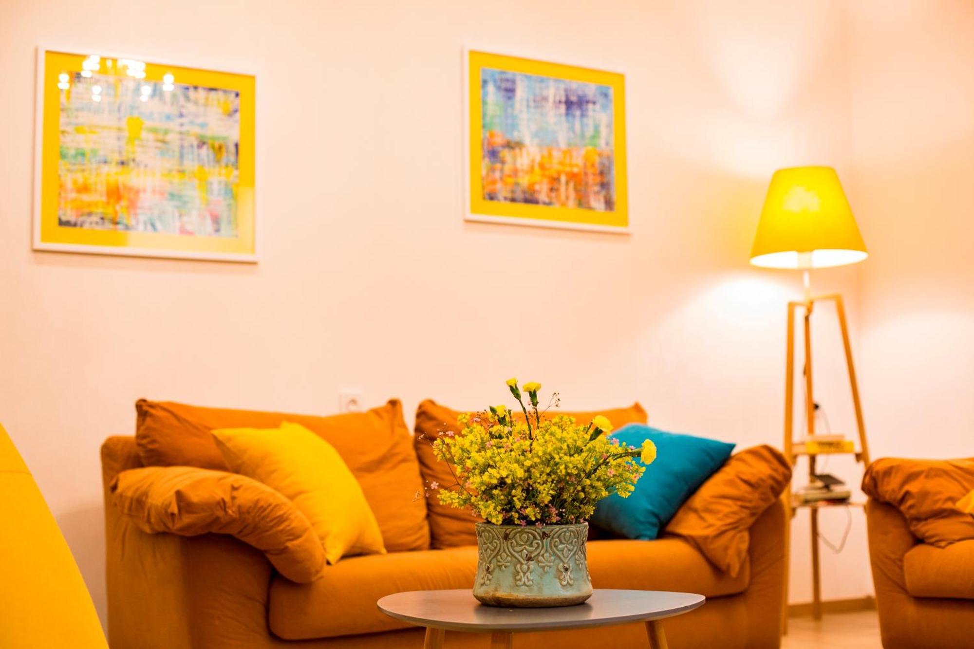 Yellow Apartment In Avlabari Τυφλίδα Εξωτερικό φωτογραφία