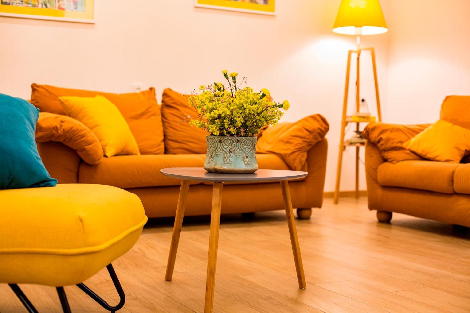 Yellow Apartment In Avlabari Τυφλίδα Εξωτερικό φωτογραφία